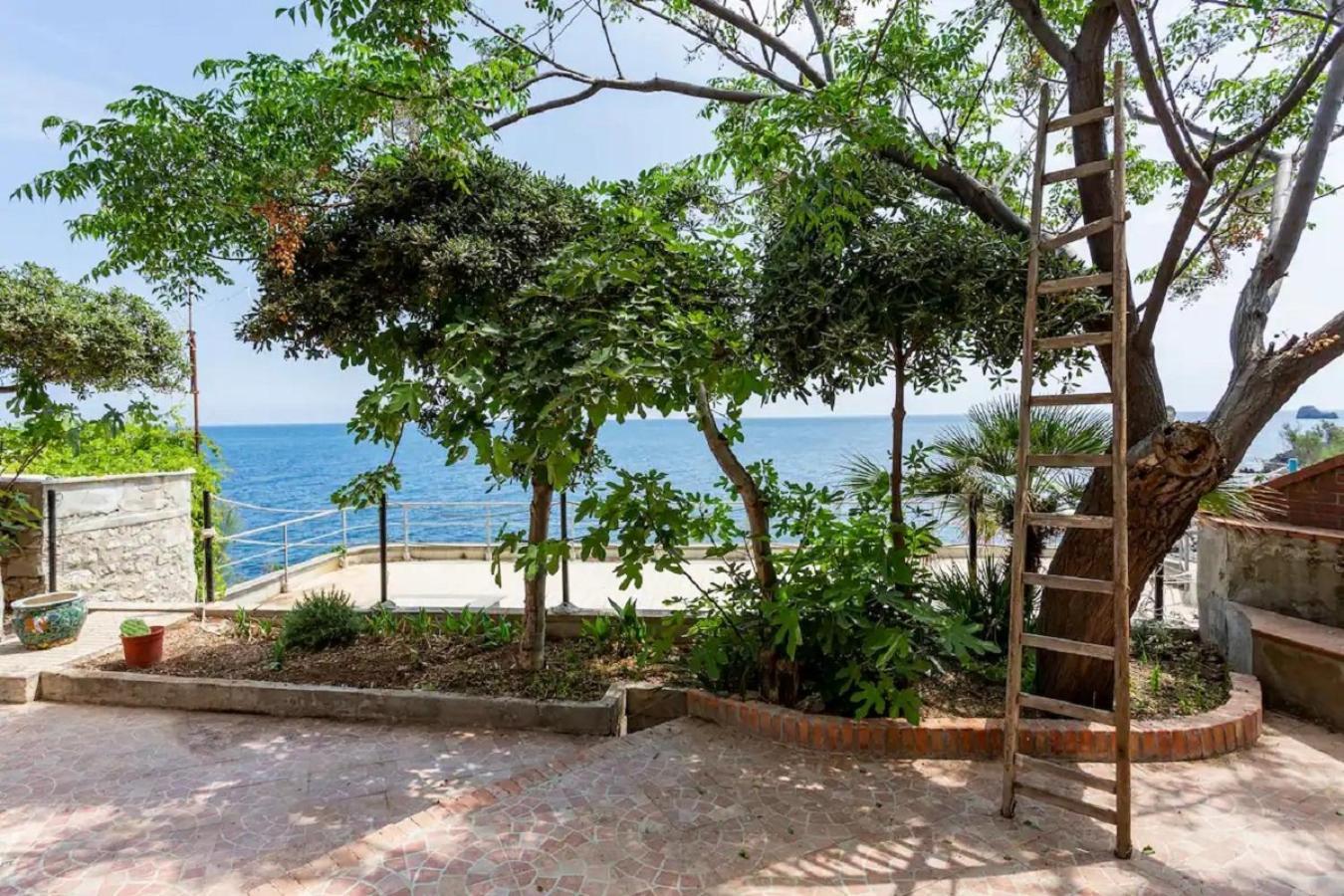 Amuni Al Mare Villa บาเกเรีย ภายนอก รูปภาพ